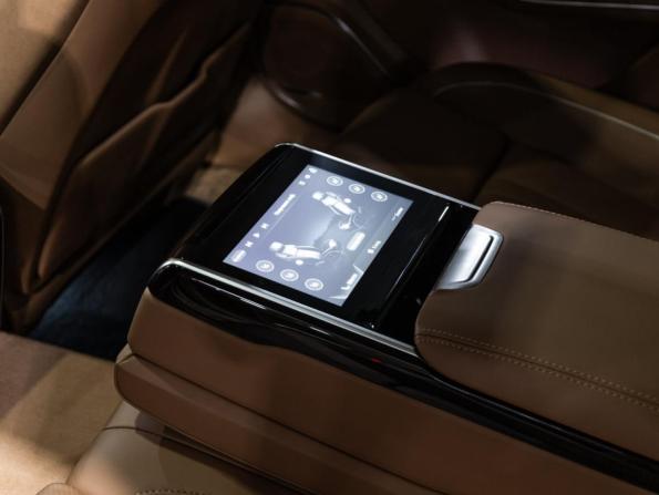 Hongqi H9 I с пробегом 2023 года, цена 3 999 700 рублей, 12566 км, седан, Автокод Объявления
