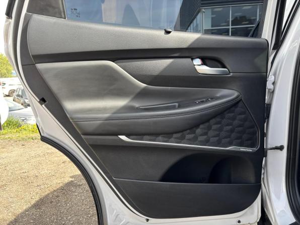 Hyundai Santa Fe IV Рестайлинг с пробегом 2021 года, цена 3 600 000 рублей, 142314 км, внедорожник, Автокод Объявления
