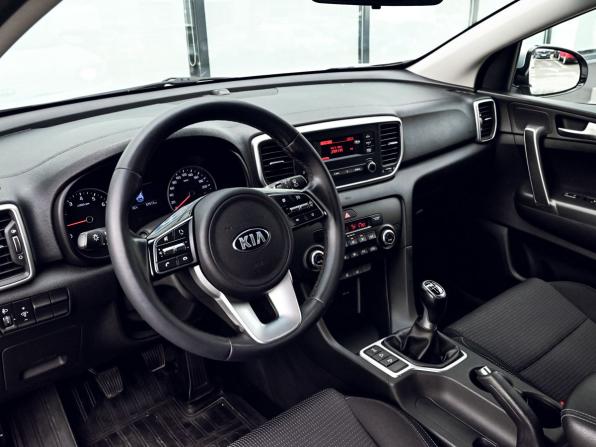 Kia Sportage IV Рестайлинг с пробегом 2019 года, цена 2 199 000 рублей, 57517 км, внедорожник, Автокод Объявления
