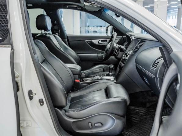 Infiniti QX70 с пробегом 2014 года, цена 2 352 000 рублей, 125354 км, внедорожник, Автокод Объявления