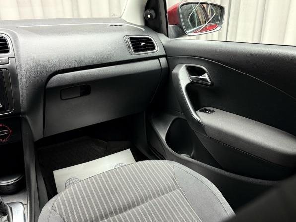 Volkswagen Polo V с пробегом 2010 года, цена 779 000 рублей, 155000 км, седан, Автокод Объявления
