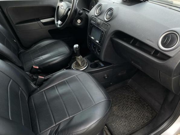 Ford Fusion I Рестайлинг с пробегом 2007 года, цена 485 000 рублей, 205900 км, хэтчбек, Автокод Объявления