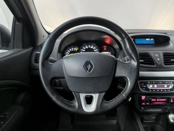 Renault Megane III с пробегом 2011 года, цена 485 000 рублей, 259949 км, хэтчбек, Автокод Объявления