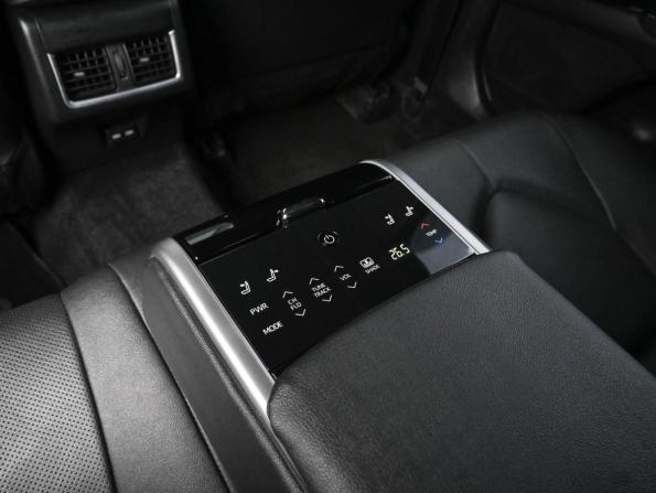 Toyota Camry VIII (XV70) Рестайлинг с пробегом 2023 года, цена 3 389 000 рублей, 87014 км, седан, Автокод Объявления