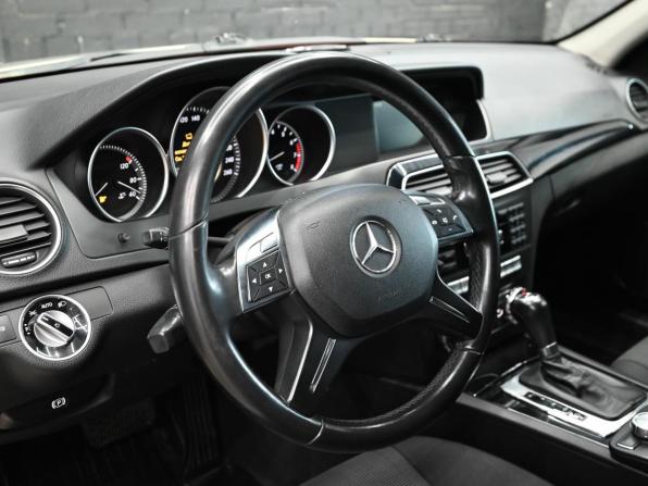 Mercedes-Benz C-Класс III (W204) Рестайлинг с пробегом 2011 года, цена 1 350 000 рублей, 208477 км, седан, Автокод Объявления
