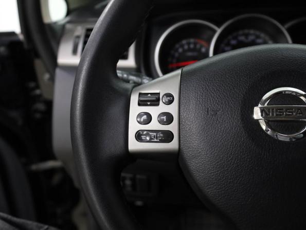 Nissan Tiida I Рестайлинг с пробегом 2011 года, цена 929 000 рублей, 170584 км, хэтчбек, Автокод Объявления