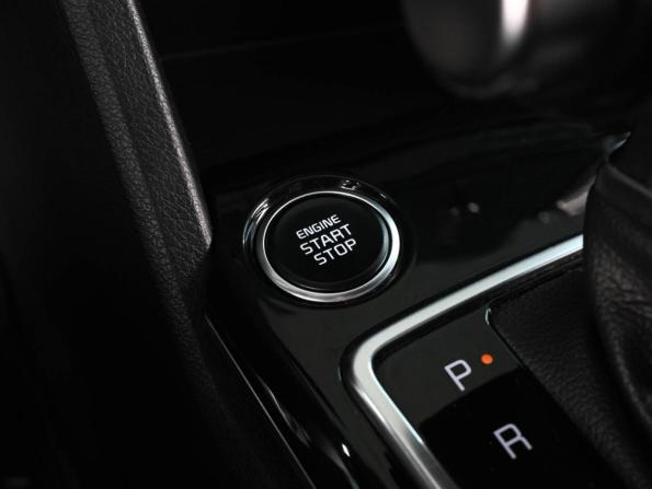 Kia Sportage V с пробегом 2022 года, цена 3 179 000 рублей, 115015 км, внедорожник, Автокод Объявления