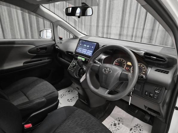 Toyota Wish II с пробегом 2010 года, цена 1 050 000 рублей, 240000 км, минивэн, Автокод Объявления
