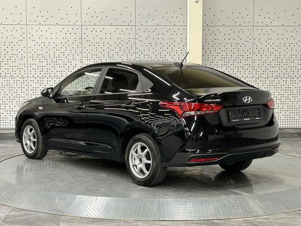 Hyundai Solaris II Рестайлинг с пробегом 2022 года, цена 1 690 000 рублей, 11292 км, седан, Автокод Объявления