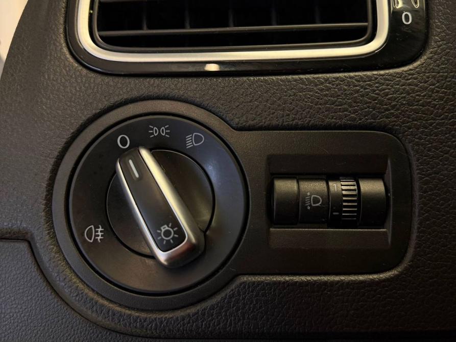 Volkswagen Polo V Рестайлинг Челябинск  - изображение 16