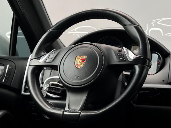 Porsche Cayenne II (958) с пробегом 2013 года, цена 2 497 600 рублей, 261431 км, внедорожник, Автокод Объявления