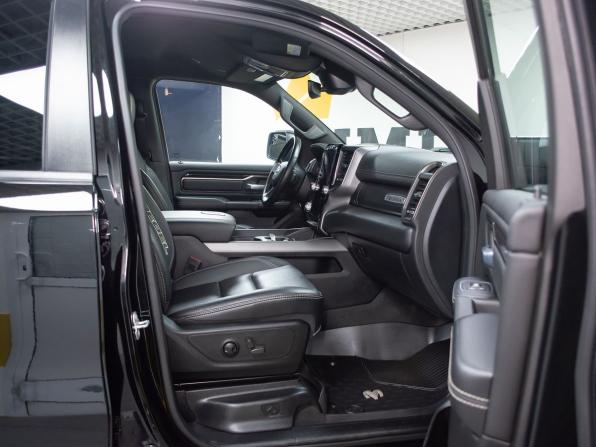 Ram 1500 V с пробегом 2022 года, цена 7 999 000 рублей, 7272 км, offers.body_type.unknown, Автокод Объявления