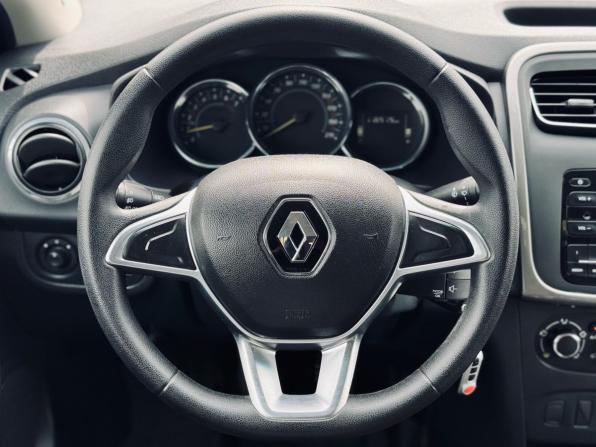 Renault Logan II Рестайлинг с пробегом 2019 года, цена 1 169 000 рублей, 118979 км, седан, Автокод Объявления