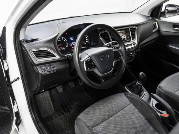 Hyundai Solaris II Рестайлинг с пробегом 2021 года, цена 1 200 000 рублей, 83577 км, седан, Автокод Объявления