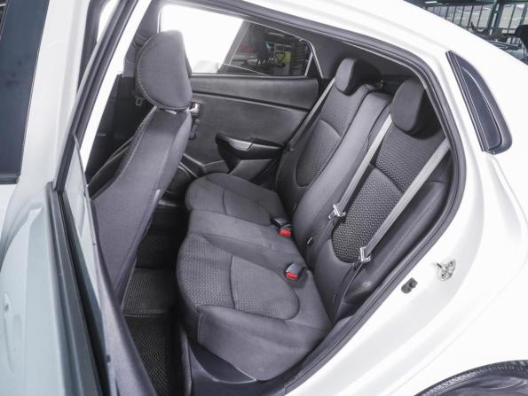 Kia Rio III Рестайлинг с пробегом 2016 года, цена 950 000 рублей, 153310 км, седан, Автокод Объявления
