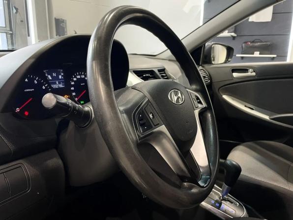 Hyundai Solaris I с пробегом 2012 года, цена 605 000 рублей, 250616 км, хэтчбек, Автокод Объявления
