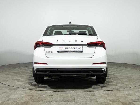 Skoda Rapid II с пробегом 2022 года, цена 1 842 000 рублей, 57828 км, лифтбек, Автокод Объявления