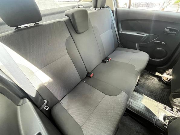 Renault Logan II с пробегом 2017 года, цена 589 000 рублей, 165054 км, седан, Автокод Объявления
