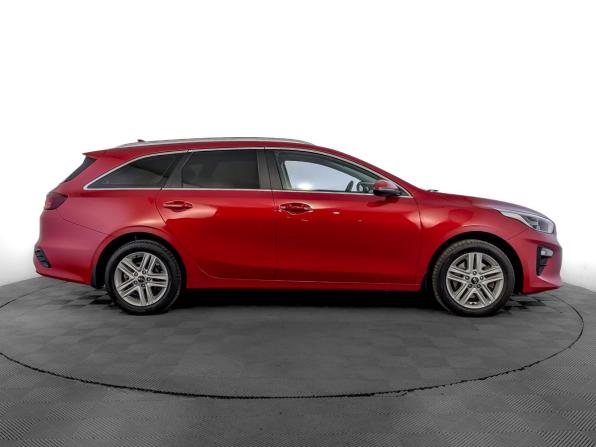 Kia Ceed III с пробегом 2021 года, цена 2 145 000 рублей, 74950 км, универсал, Автокод Объявления