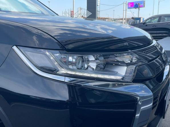 Mitsubishi Outlander III Рестайлинг 3 с пробегом 2021 года, цена 2 300 000 рублей, 100000 км, внедорожник, Автокод Объявления