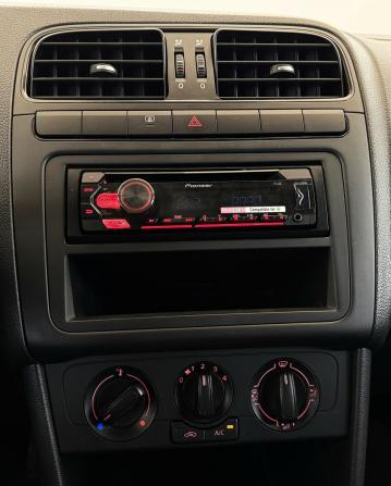 Volkswagen Polo V Рестайлинг с пробегом 2019 года, цена 1 345 000 рублей, 75279 км, седан, Автокод Объявления