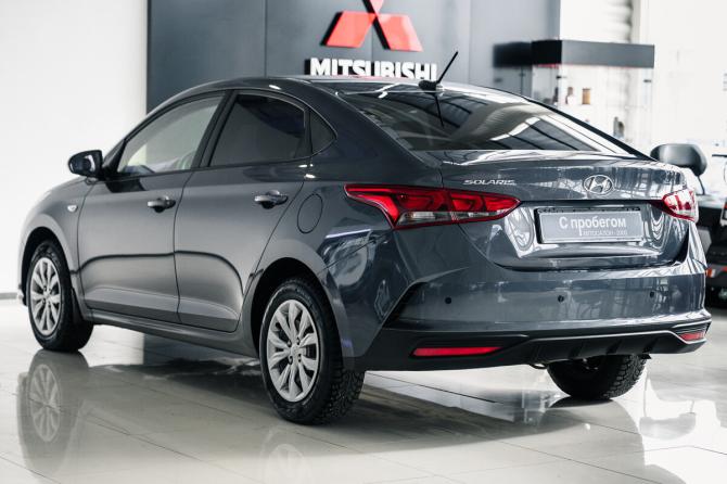 Hyundai Solaris II Рестайлинг с пробегом 2021 года, цена 1 330 000 рублей, 85154 км, седан, Автокод Объявления