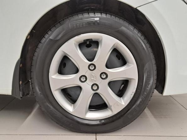 Hyundai Solaris I Рестайлинг с пробегом 2014 года, цена 725 000 рублей, 203302 км, седан, Автокод Объявления
