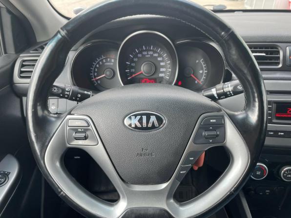 Kia Rio III Рестайлинг с пробегом 2017 года, цена 1 158 900 рублей, 65126 км, седан, Автокод Объявления