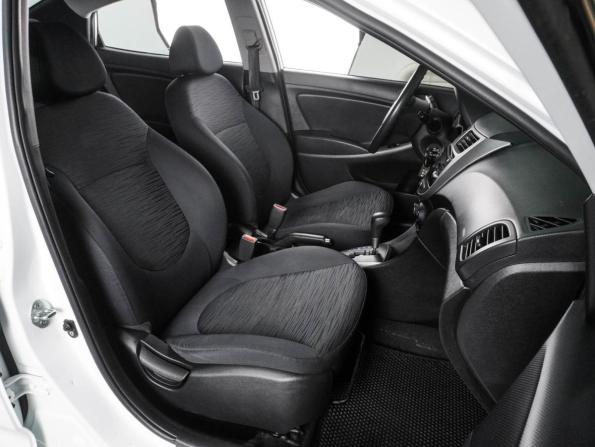 Hyundai Solaris I Рестайлинг с пробегом 2014 года, цена 979 000 рублей, 116407 км, седан, Автокод Объявления