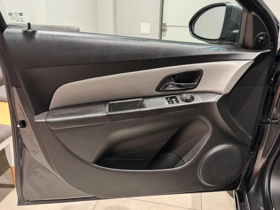 Chevrolet Cruze I Екатеринбург  - изображение 12