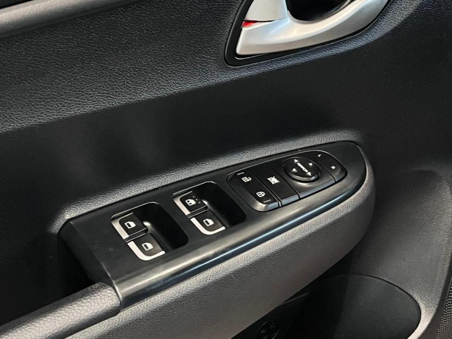 Kia Rio IV Волгоград  - изображение 17