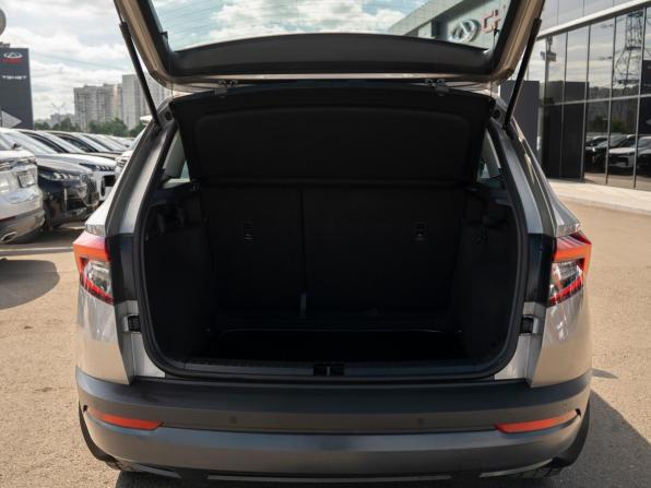 Skoda Karoq I с пробегом 2020 года, цена 2 095 000 рублей, 102110 км, внедорожник, Автокод Объявления