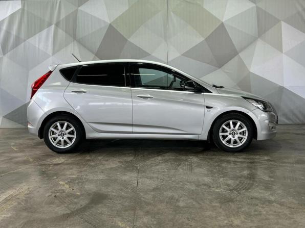 Hyundai Solaris I Рестайлинг с пробегом 2015 года, цена 1 050 000 рублей, 170446 км, хэтчбек, Автокод Объявления