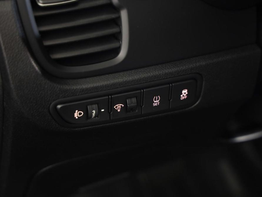 Kia Rio IV Санкт-Петербург  - изображение 18