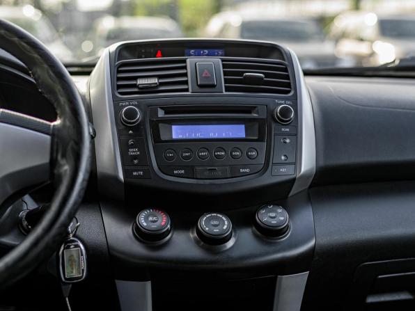 Lifan X60 I Рестайлинг с пробегом 2015 года, цена 560 000 рублей, 107073 км, внедорожник, Автокод Объявления