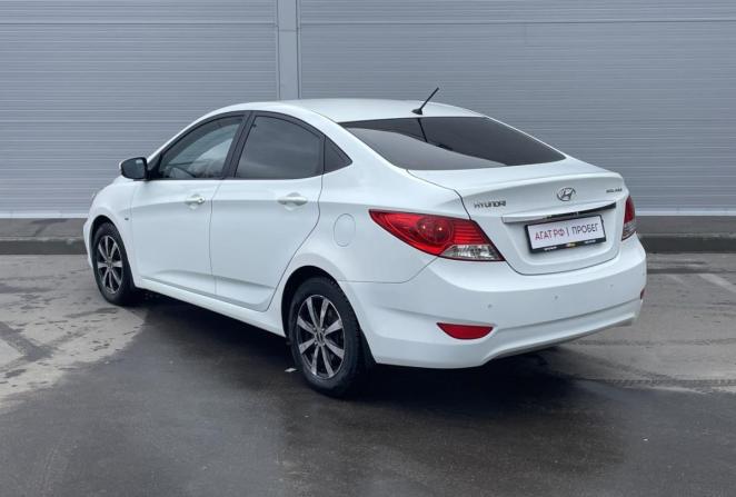 Hyundai Solaris I с пробегом 2012 года, цена 760 000 рублей, 177377 км, седан, Автокод Объявления
