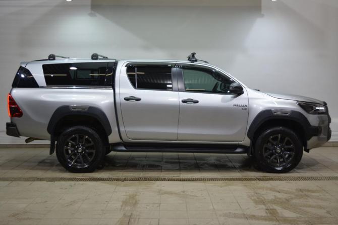 Toyota Hilux VIII Рестайлинг 2 с пробегом 2022 года, цена 5 499 000 рублей, 37000 км, пикап, Автокод Объявления