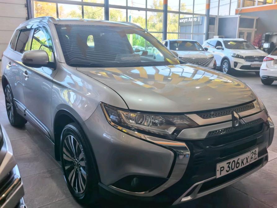 Mitsubishi Outlander III Рестайлинг 3 Стерлитамак  - изображение 2