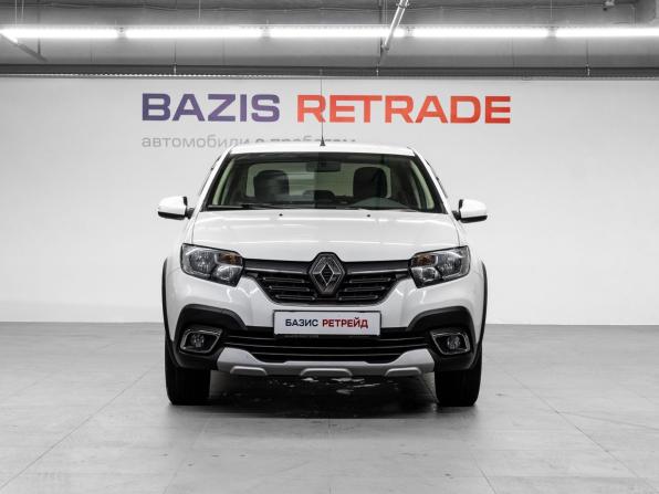 Renault Logan II Рестайлинг с пробегом 2022 года, цена 1 175 000 рублей, 49545 км, седан, Автокод Объявления