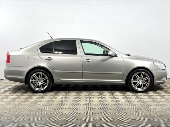 Skoda Octavia II (A5) Рестайлинг с пробегом 2011 года, цена 669 100 рублей, 268741 км, лифтбек, Автокод Объявления