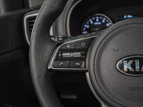 Kia Sportage IV Рестайлинг с пробегом 2018 года, цена 2 439 000 рублей, 98697 км, внедорожник, Автокод Объявления