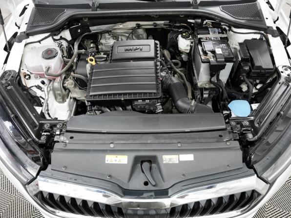 Skoda Octavia IV (A8) с пробегом 2021 года, цена 2 373 000 рублей, 52100 км, лифтбек, Автокод Объявления