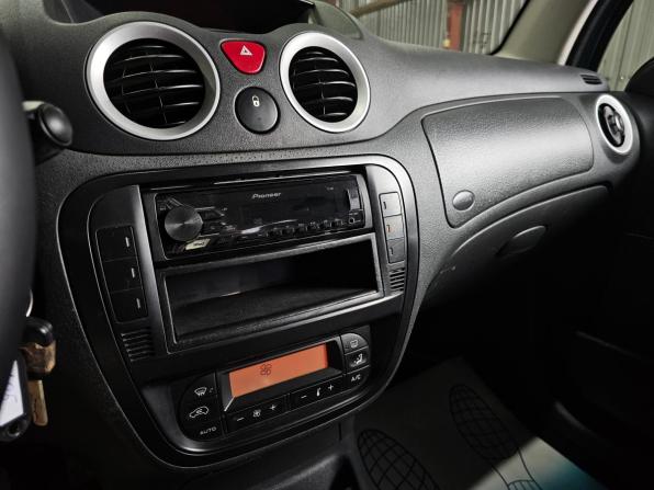 Citroen C3 I Рестайлинг с пробегом 2006 года, цена 395 000 рублей, 161300 км, хэтчбек, Автокод Объявления