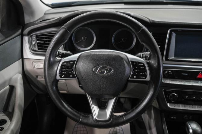 Hyundai Sonata VII (LF) Рестайлинг с пробегом 2017 года, цена 1 569 000 рублей, 173000 км, седан, Автокод Объявления