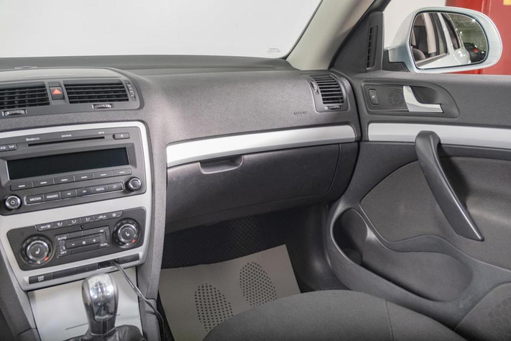 Skoda Octavia II (A5) Рестайлинг Томск  - изображение 12