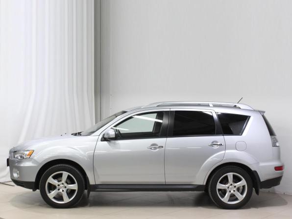 Mitsubishi Outlander II Рестайлинг с пробегом 2010 года, цена 1 180 000 рублей, 272288 км, внедорожник, Автокод Объявления
