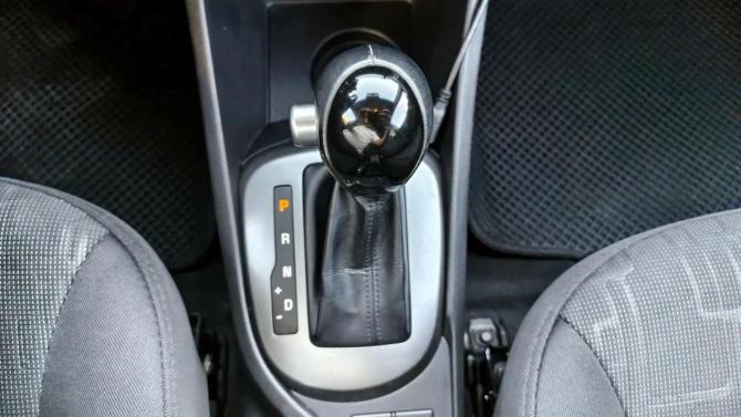 Kia Rio III Рестайлинг с пробегом 2016 года, цена 1 099 900 рублей, 132563 км, седан, Автокод Объявления