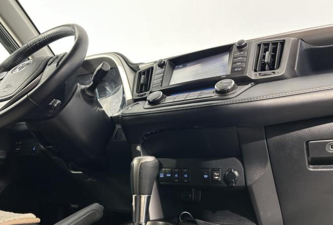 Toyota RAV4 IV (XA40) Рестайлинг с пробегом 2018 года, цена 2 150 000 рублей, 150679 км, внедорожник, Автокод Объявления