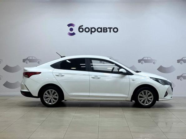 Hyundai Solaris II Рестайлинг с пробегом 2021 года, цена 1 650 000 рублей, 87338 км, седан, Автокод Объявления