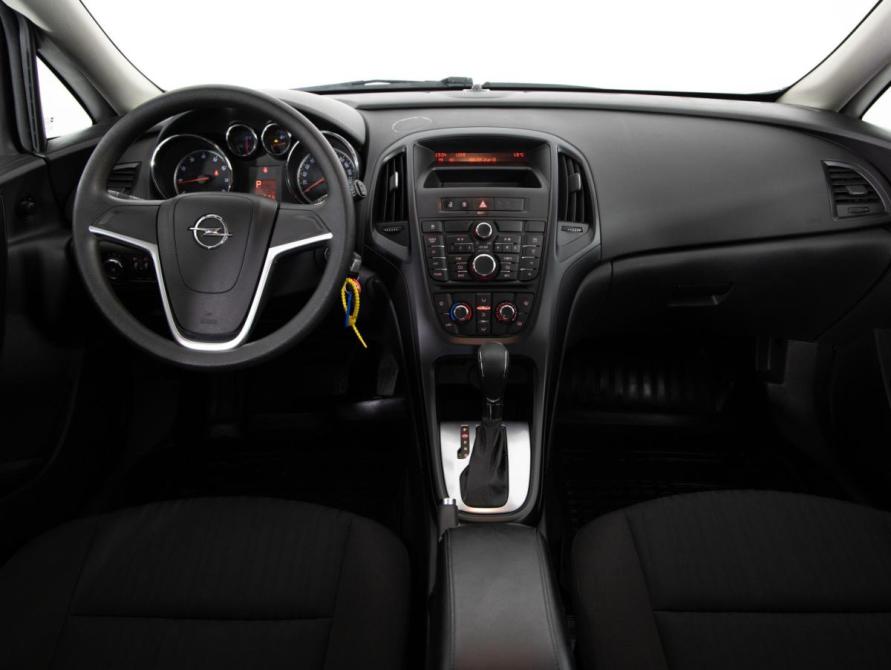 Opel Astra J Рестайлинг Санкт-Петербург  - изображение 9